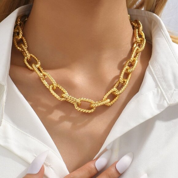 Yellow Gold Women's Minimalist Chain Necklace - Picture 1 of 3